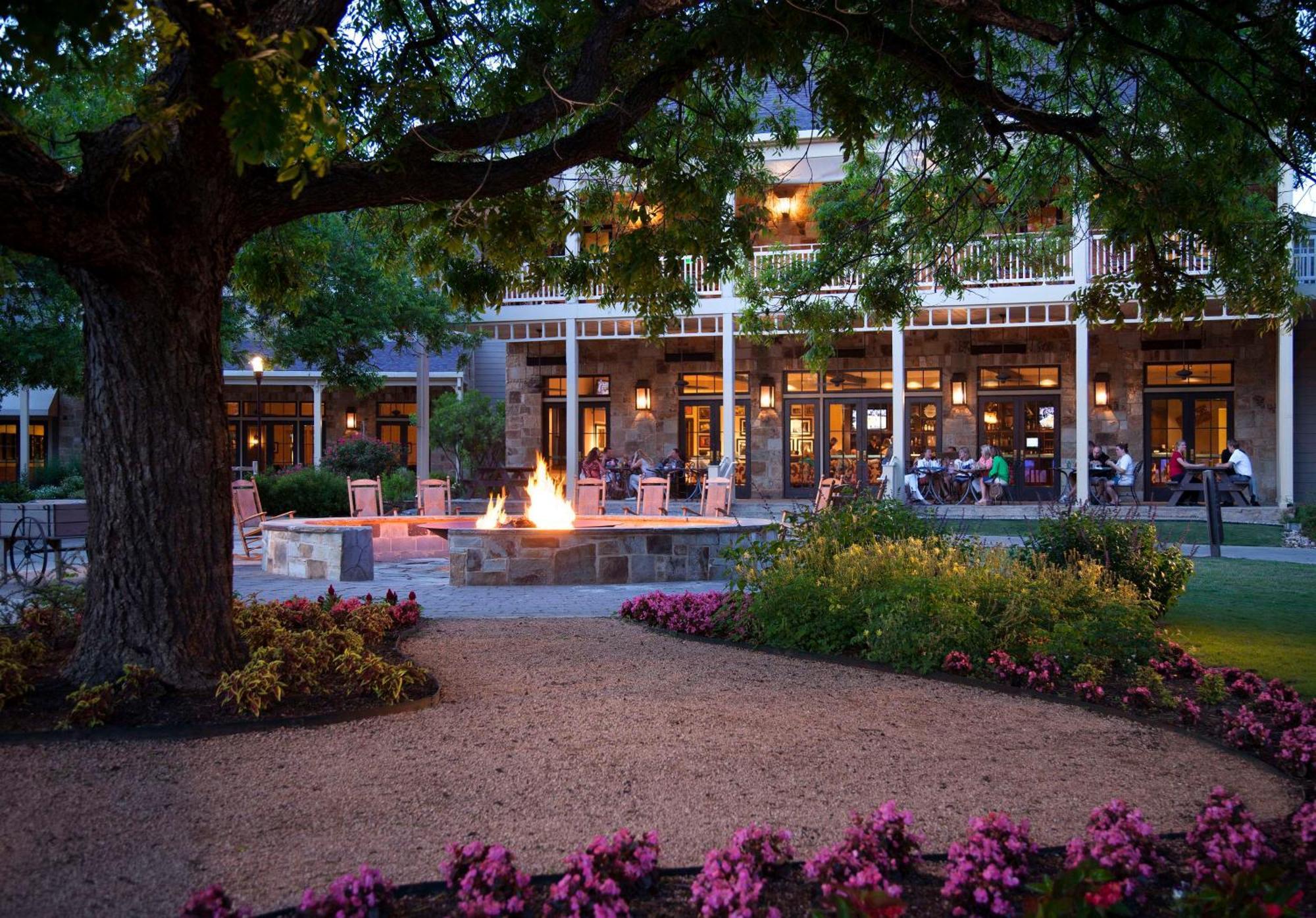 Hyatt Regency Lost Pines Resort And Spa Cedar Creek Экстерьер фото