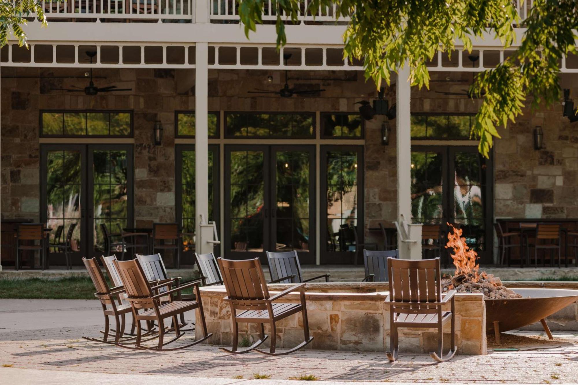 Hyatt Regency Lost Pines Resort And Spa Cedar Creek Экстерьер фото